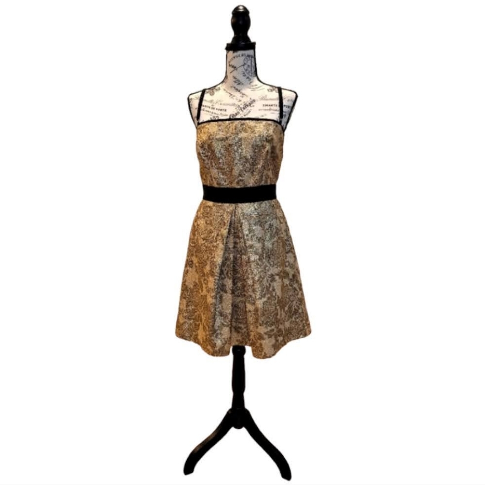 Dolce & Gabbana Size 42 Gold Leaf Dress - Picture 5 of 13